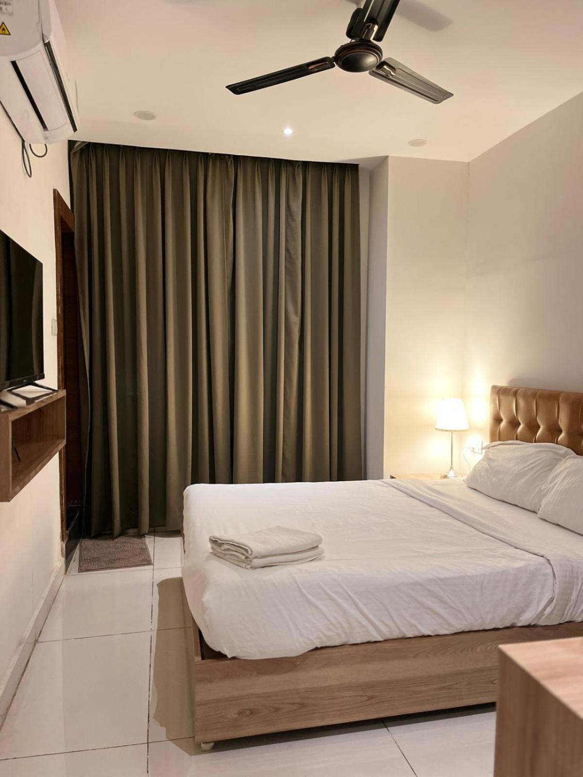 Hotel Hibiscus Tree- Bachupally Haiderabad Buitenkant foto