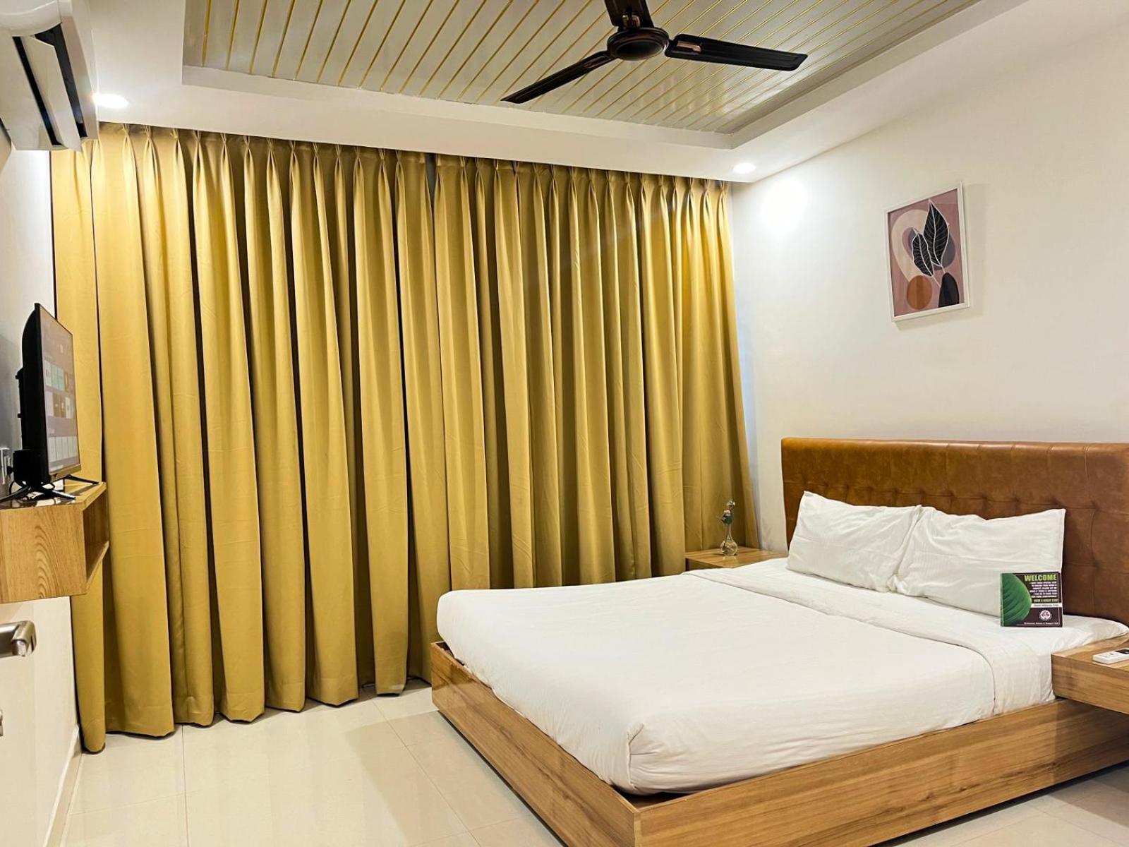 Hotel Hibiscus Tree- Bachupally Haiderabad Buitenkant foto