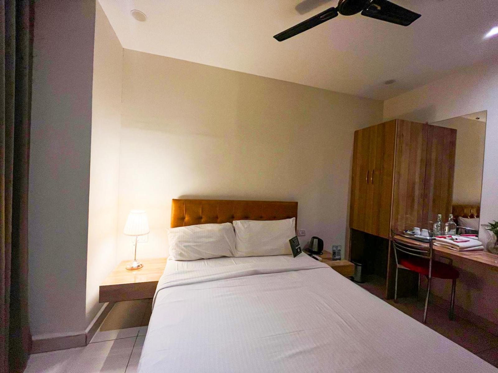 Hotel Hibiscus Tree- Bachupally Haiderabad Buitenkant foto